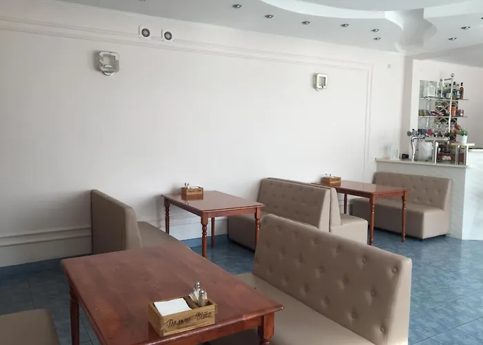 Dolche Hotel *